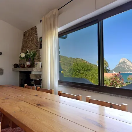 Adalgisa Villa *